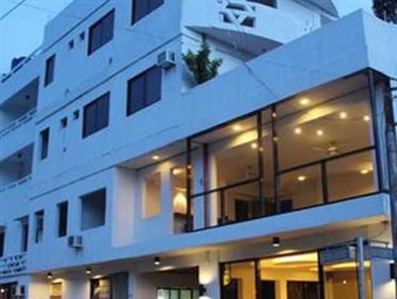 Gmg Hotel Корон Экстерьер фото